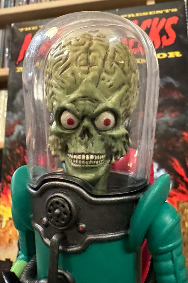 Mars Attacks warrior by Moebius Models. First serious attempt at a model in  about 18 years. : r/modelmakers