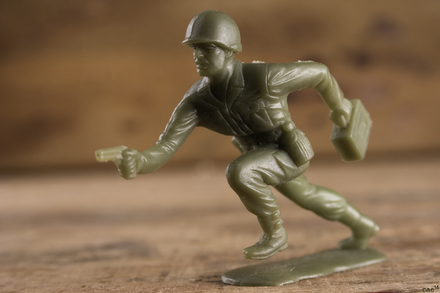 Marx Toy Soldier Casualties – Scattered Shots